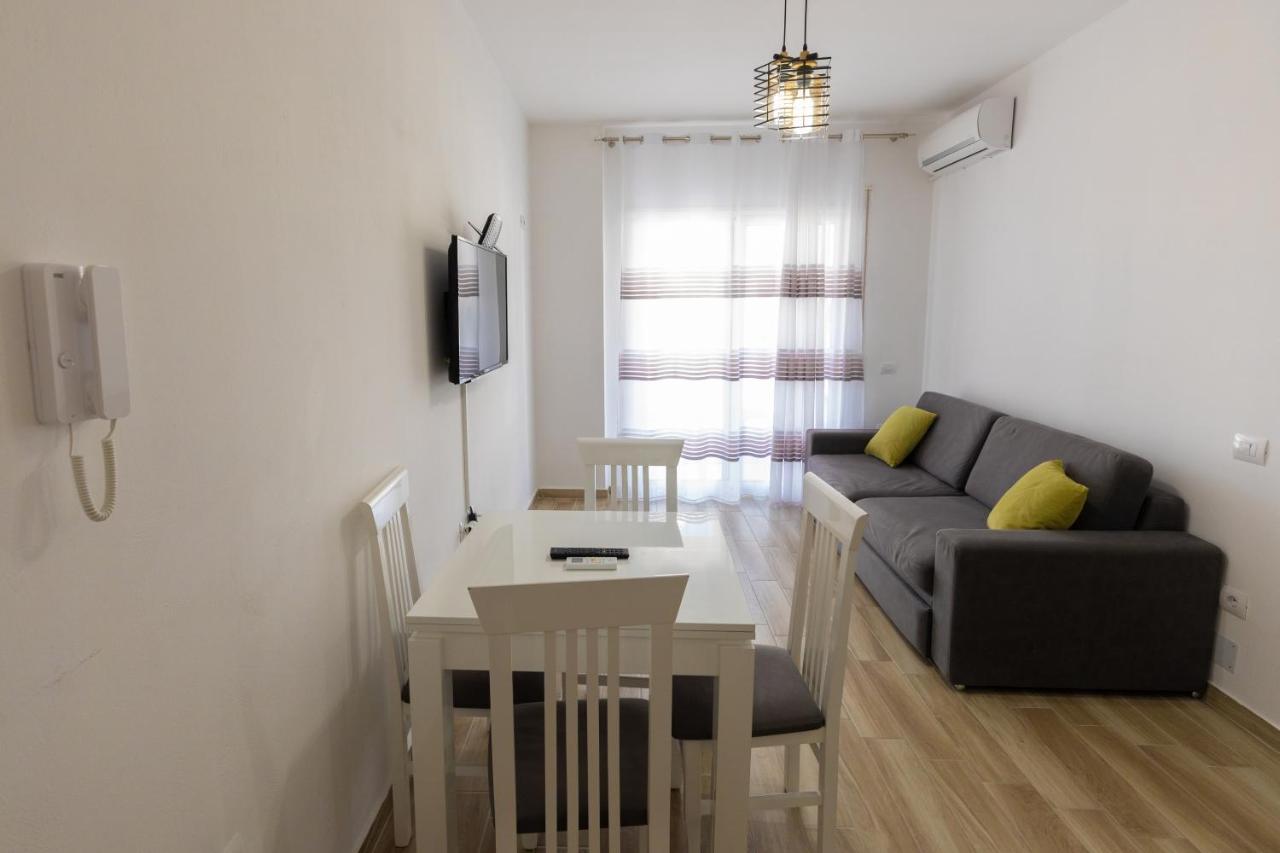 Seaview Apartments Vlorë エクステリア 写真